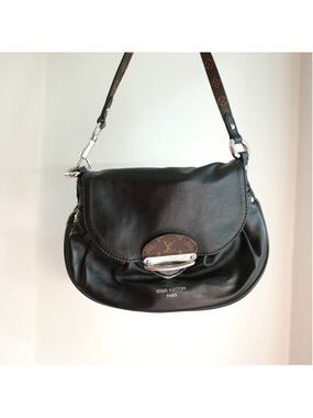 LOUIS VUITTON Sunset Vibe Shoulder Bag